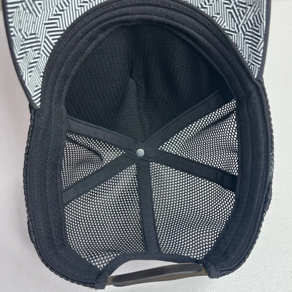 Lululemon SW20 Hat Cap Snap Back Mens Unisex Adjustable OS Black Running Active